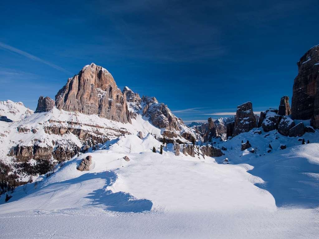 Hotel Alaska Cortina Cortina dʼAmpezzo Kültér fotó