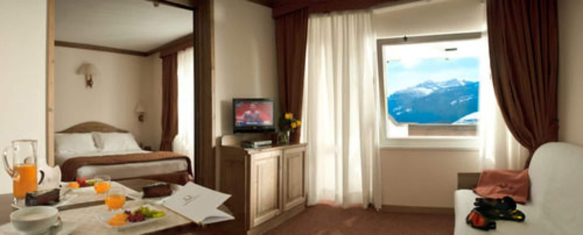 Hotel Alaska Cortina Cortina dʼAmpezzo Kültér fotó