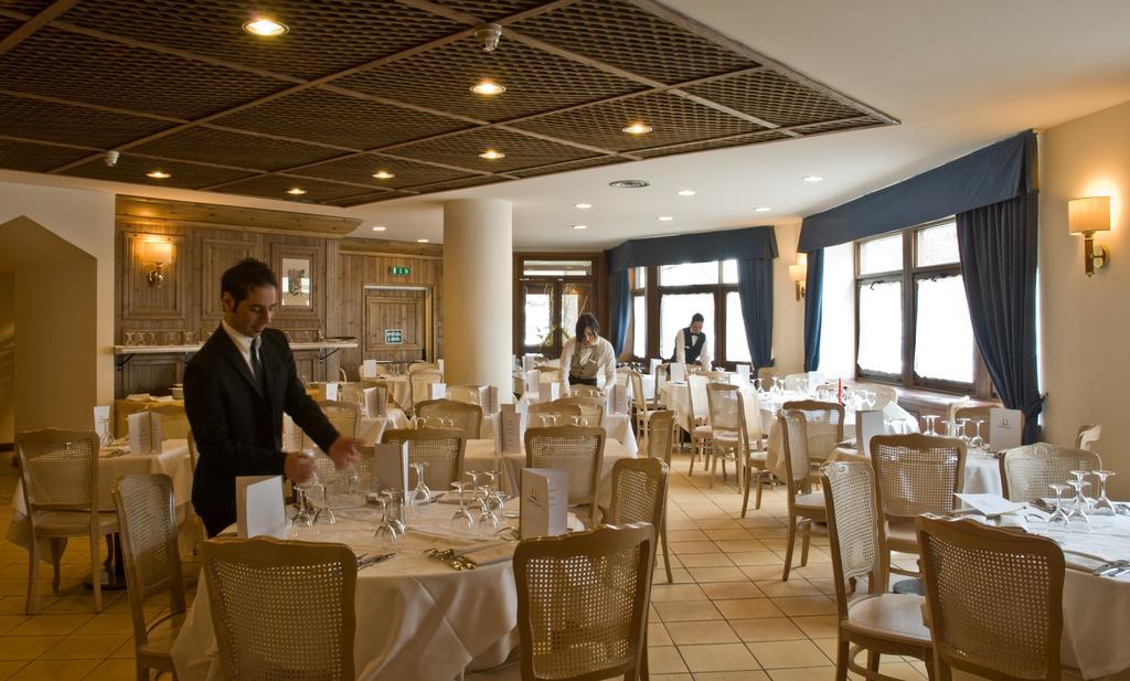 Hotel Alaska Cortina Cortina dʼAmpezzo Kültér fotó