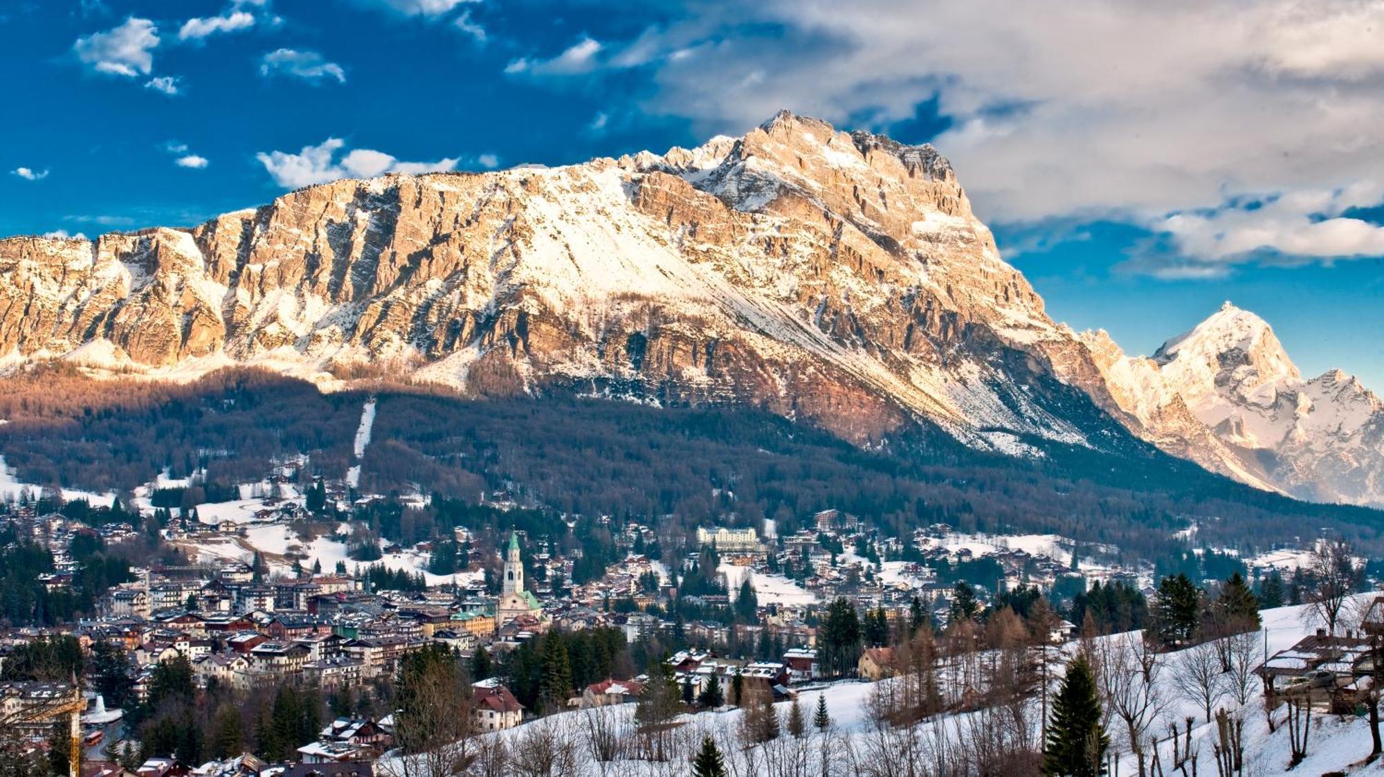 Hotel Alaska Cortina Cortina dʼAmpezzo Kültér fotó